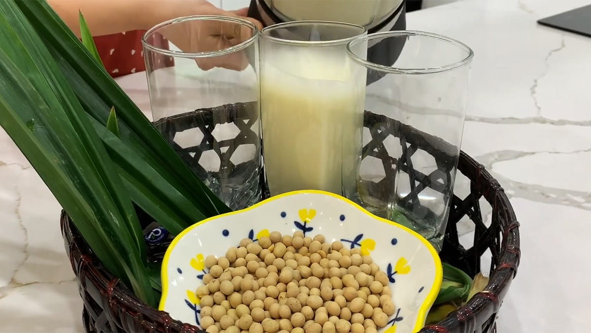 Cách nấu sữa đậu nành thơm ngon, nguyên chất